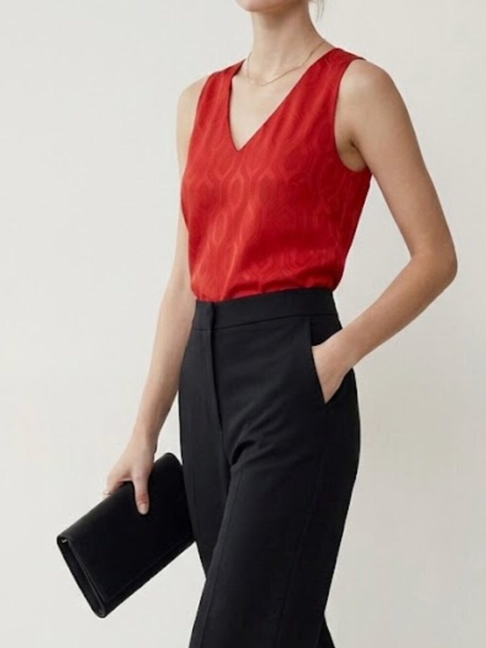 Banana Republic Factory | Red Sleeveless Jacquard V-neck Blouse | Size 4